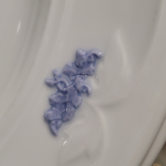 Adderly  4 piece 2 10 in dinner plates and teacup and saucer...Very Old - Picture 3 of 4